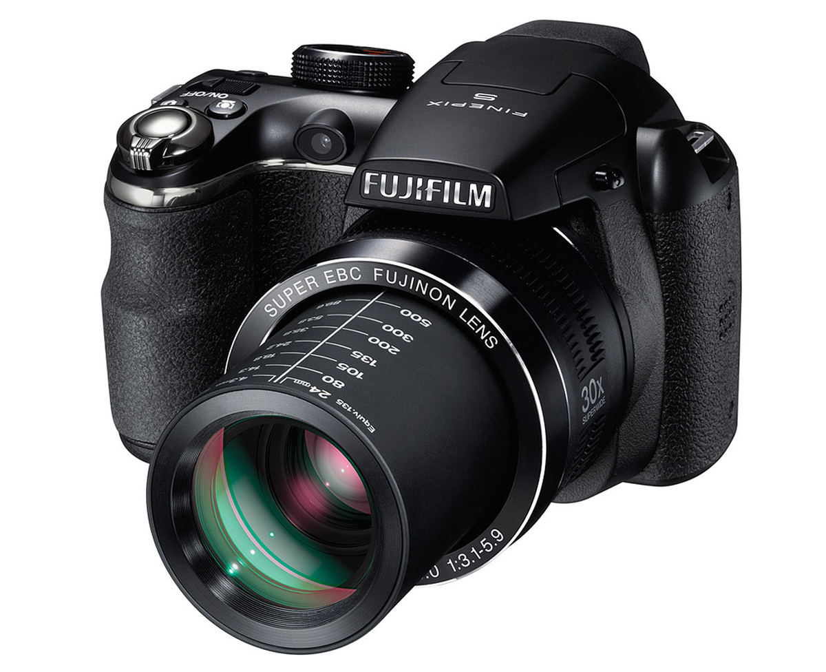 Fujifilm FinePix S4500 : Caratteristiche e Opinioni | JuzaPhoto